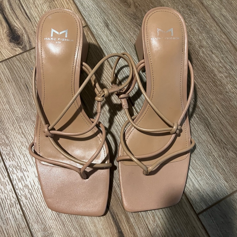 Marc Fisher Mlchiara Sandals